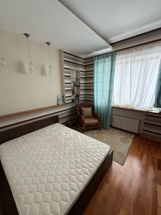 Приватний будинок з басейном, 3 поверхи, 472 м² — 10