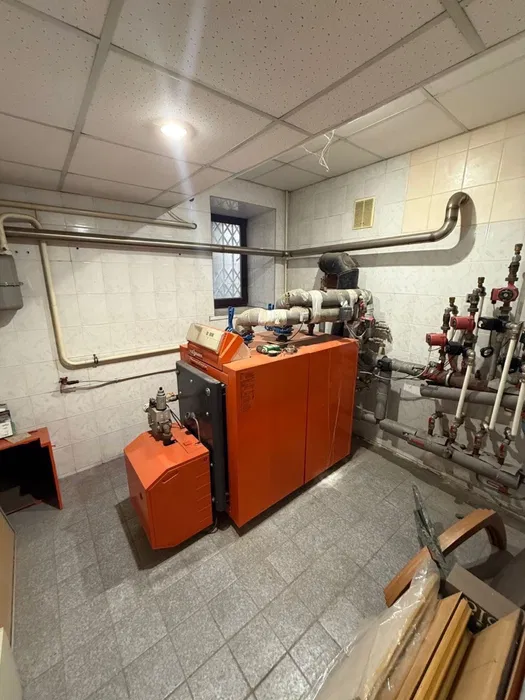 Приватний будинок з басейном, 3 поверхи, 472 м² — 15