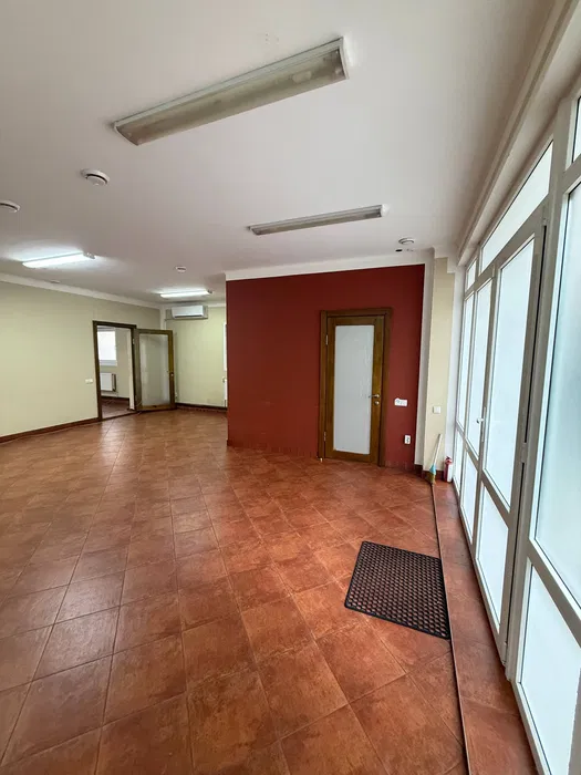 Окрема будівля 229 м² в центрі — 6