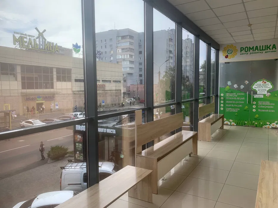 Приміщення 100 м² в ТЦ «Наутілус» — 3