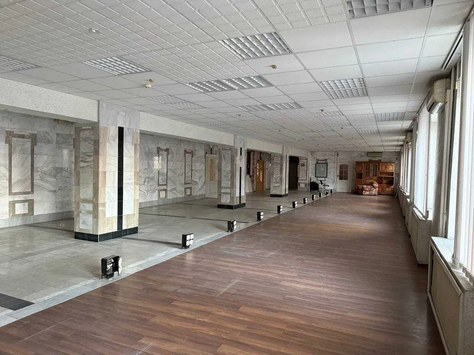 Будівля банківського типу 3059 м² в центрі Дніпра — 6