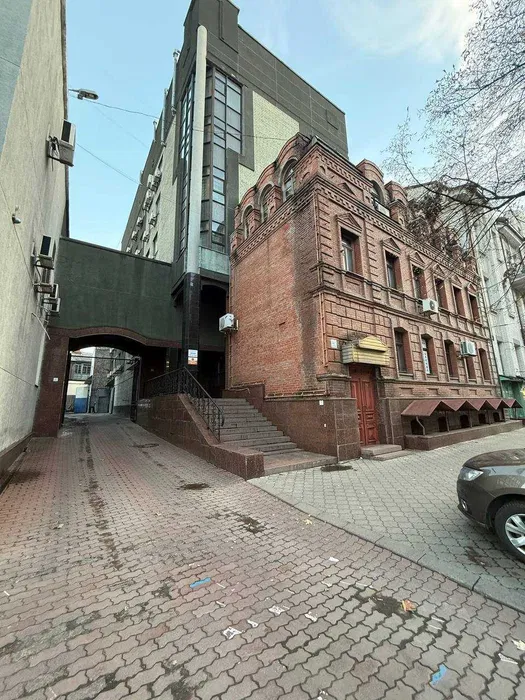 Приміщення 424 м² в центрі під банк, депозитарій, фінустанову