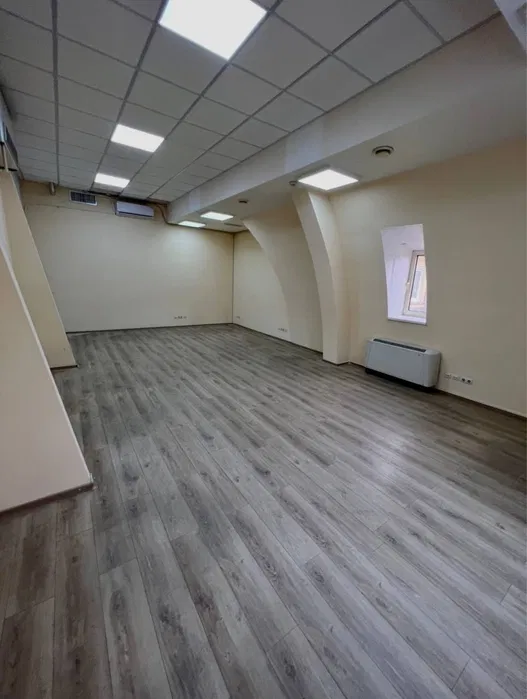 Офіс 112 м² в центрі біля «Репортера»