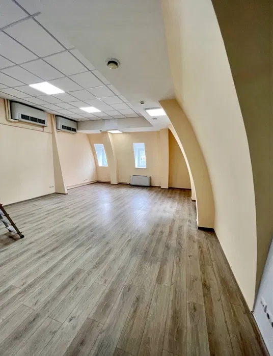 Офіс 112 м² в центрі біля «Репортера» — 2